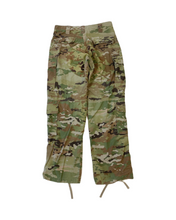 Load image into Gallery viewer, Vintage Camo Pants - 33