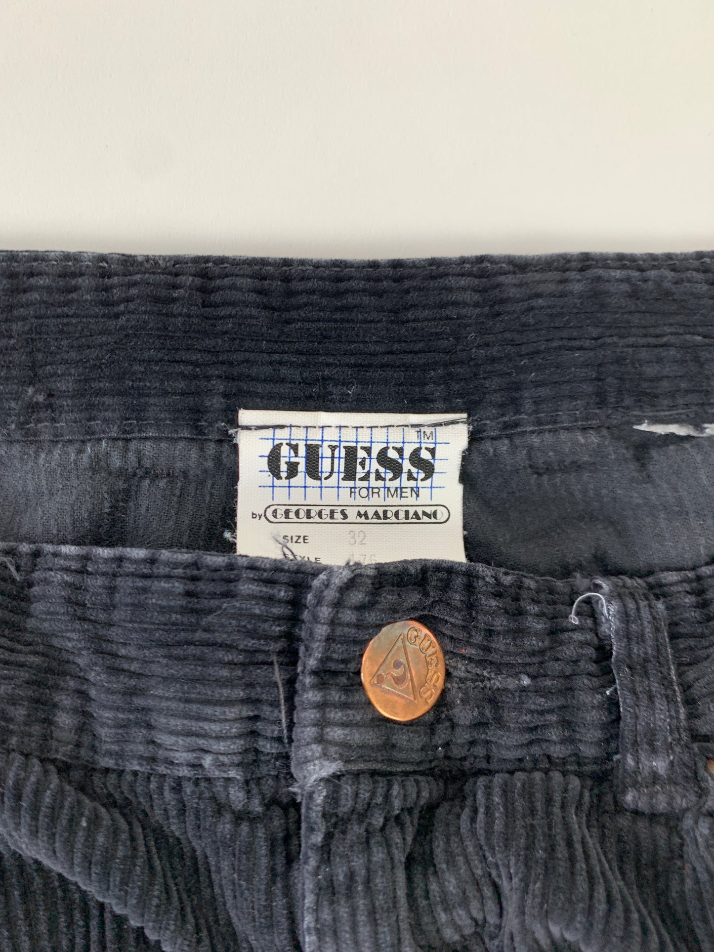 Guess Vintage Corduroy Pants - 28