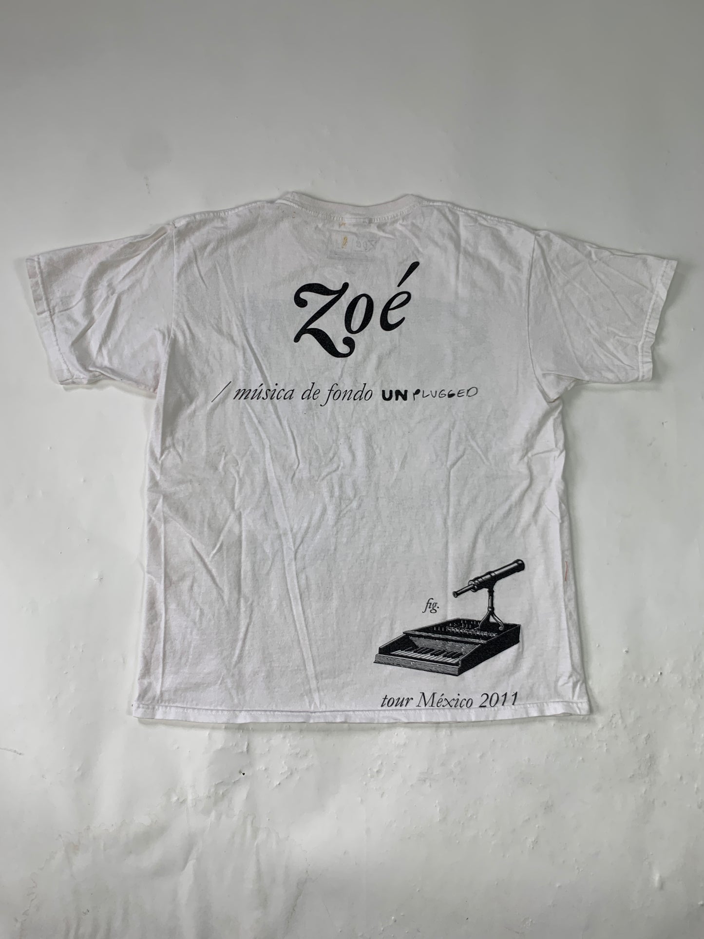 Zoe Unplugged 2011 Vintage T-Shirt - L