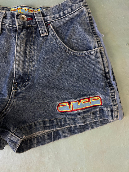 JNCO Logo Vintage Shorts - 5 / 26