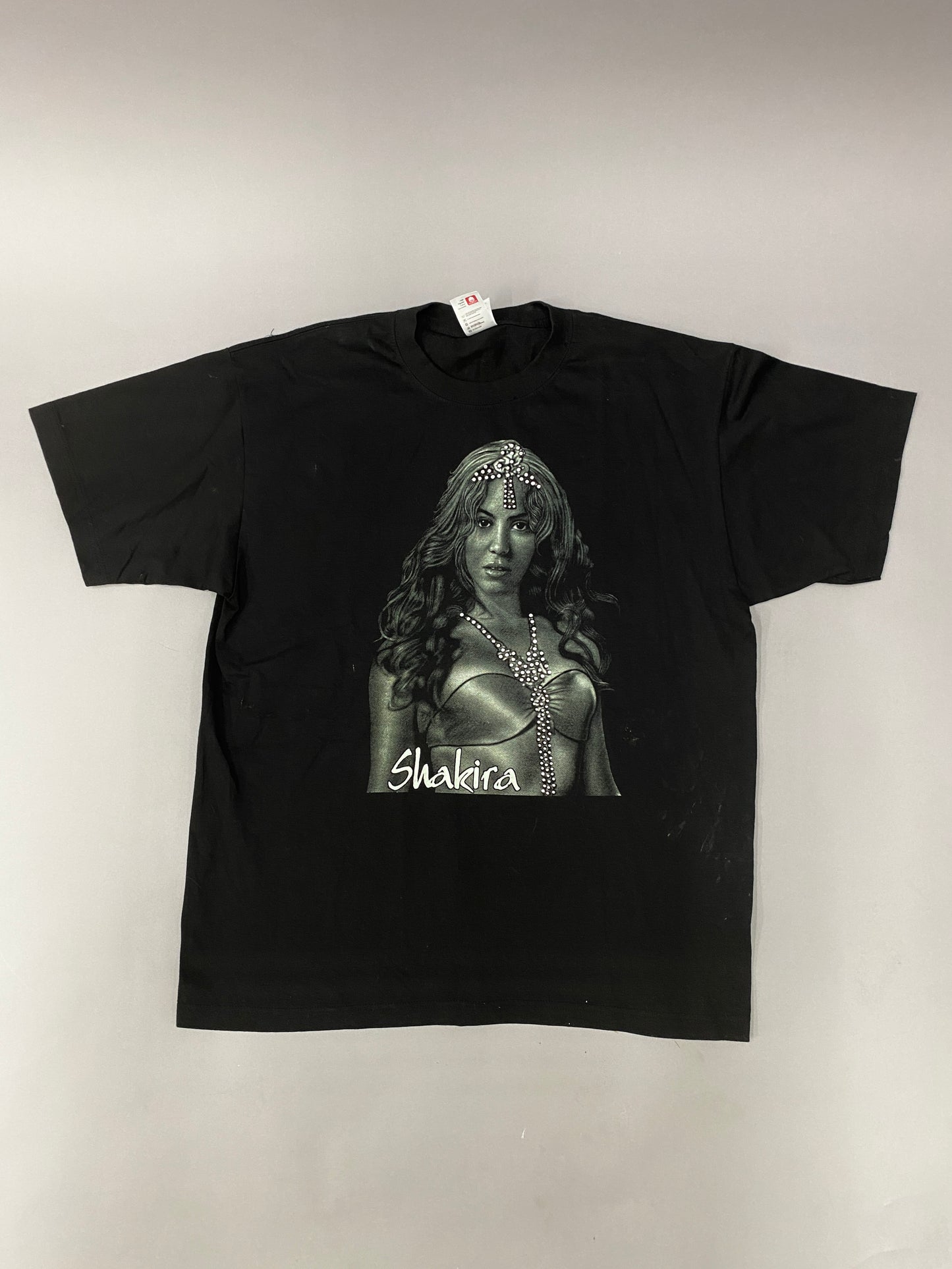 Shakira Diamonds Y2K T-shirt