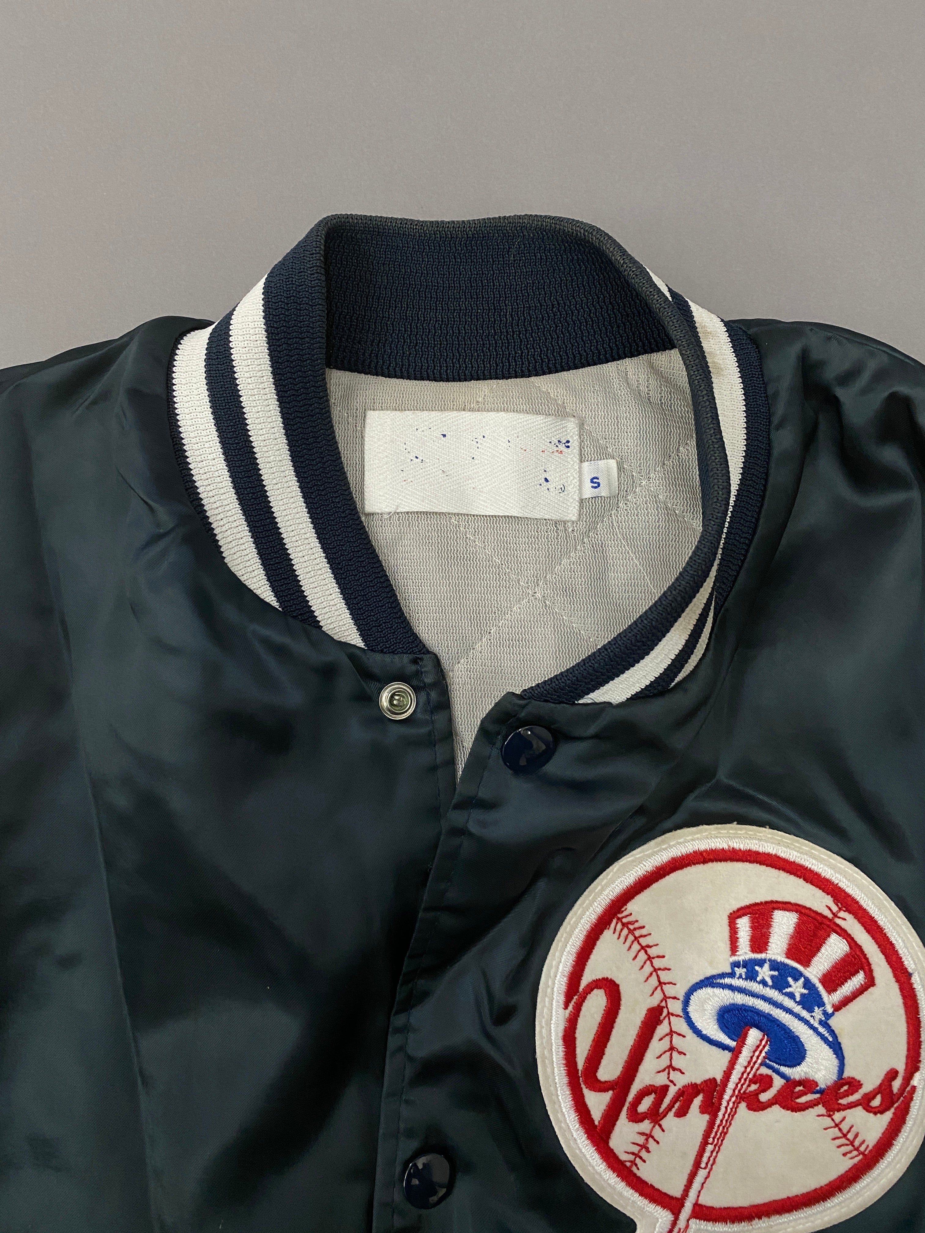 VINTAGE NEW YORK YANKEES CHALK LINE SATIN BOMBER JACKET