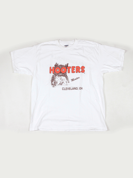 Vintage Hooters T-shirt