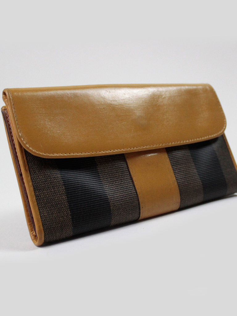 Fendi wallet vintage online