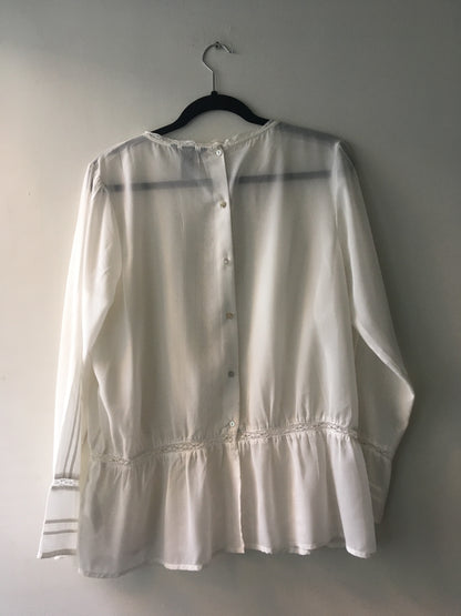 Blusa Blanca con Encaje