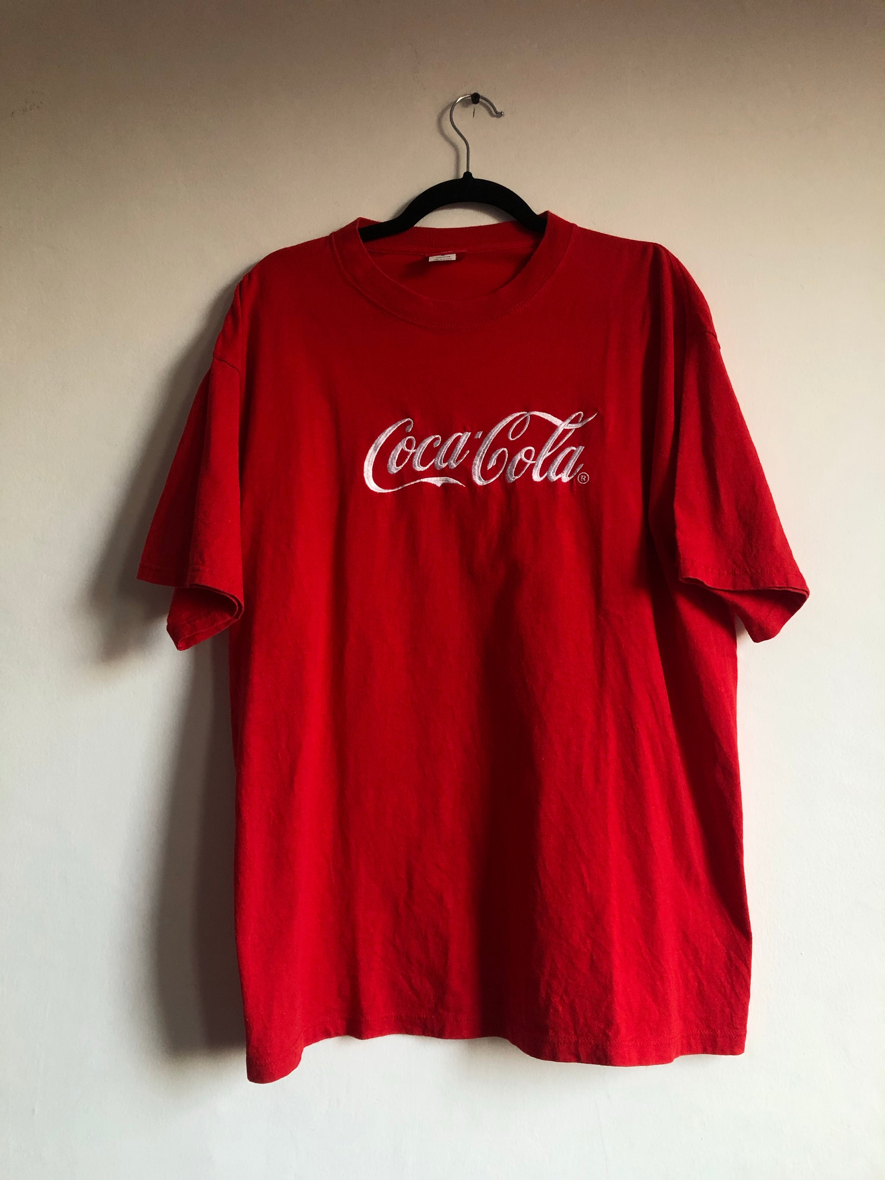 ビンテージ希少ユーロ製90sCoca-Cola Tシャツ 赤 ビンテージ希少ユーロ製90sCoca-Cola Tシャツ 赤 ビンテージ希少ユーロ