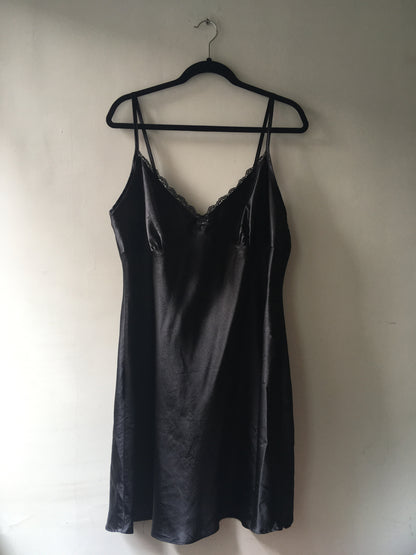 Vestido Lencero Negro