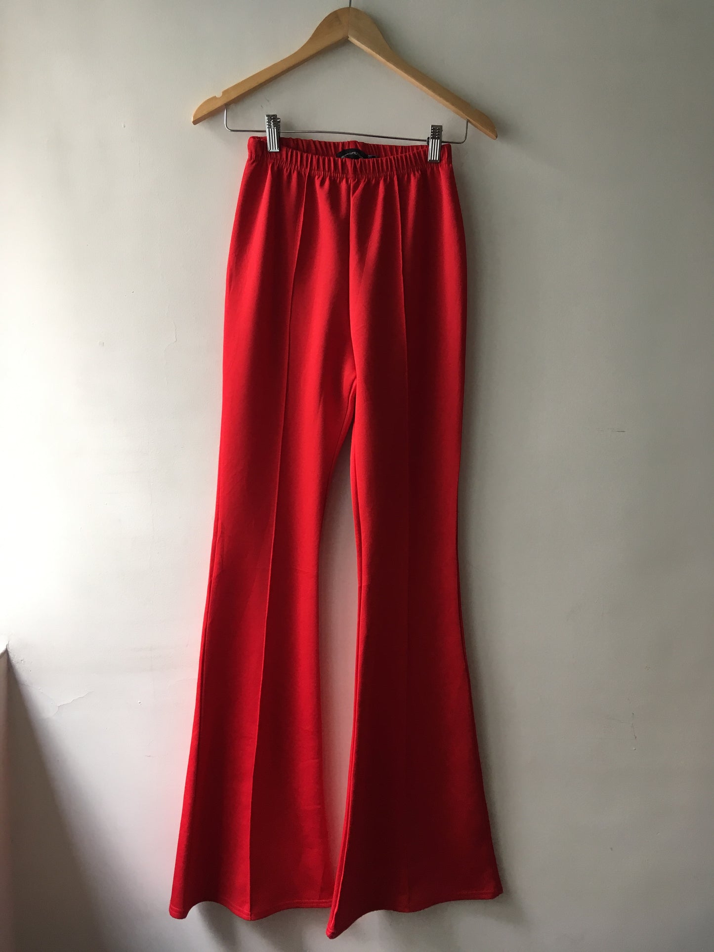Pantalón Rojo Acampanado